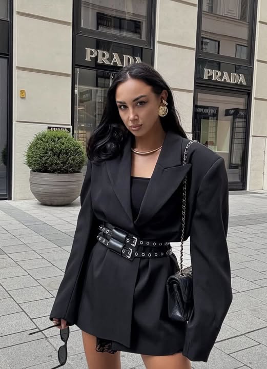 Marynarka z Paskiem Lamilla Premium Czarna zdjęcie 1