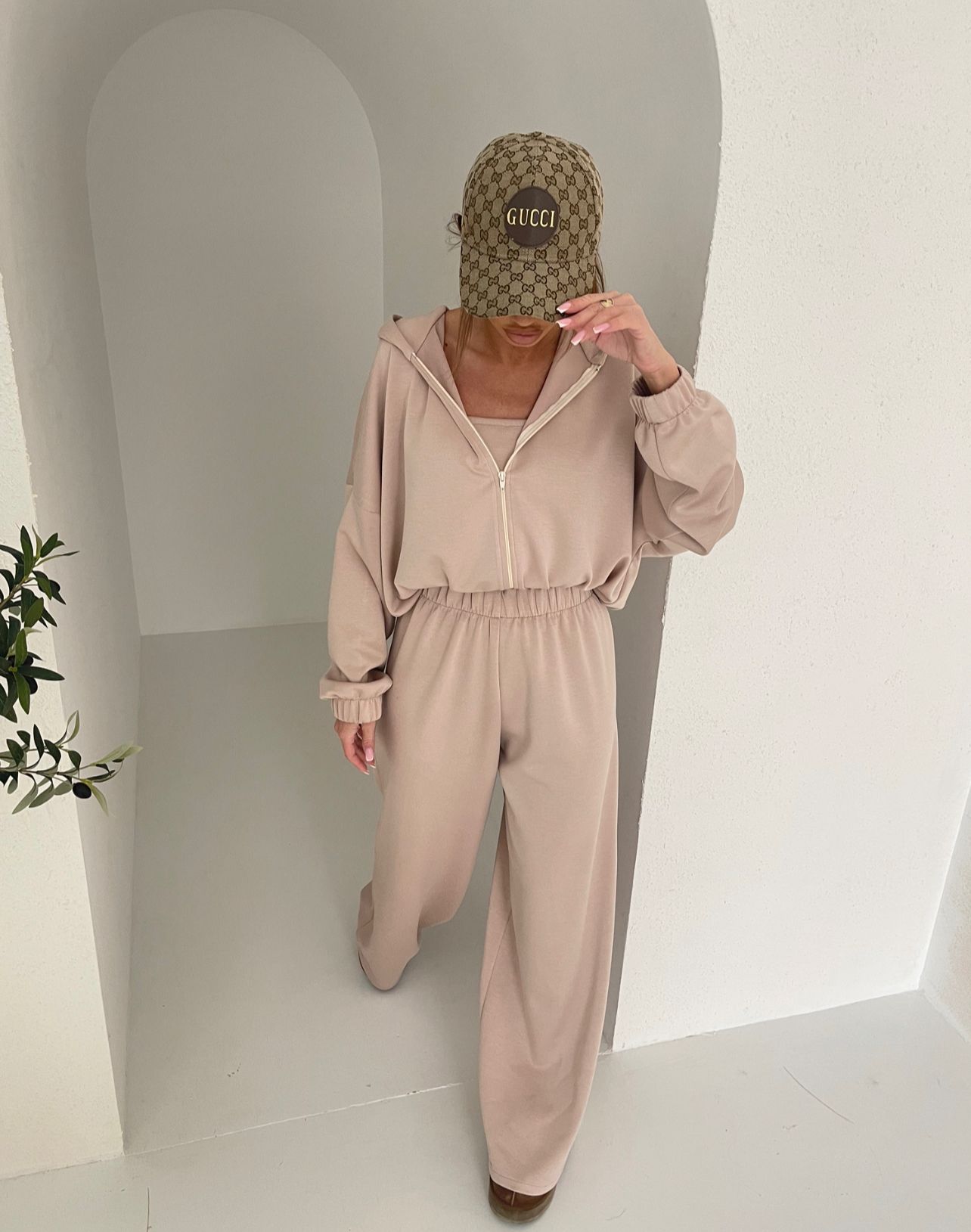 Komplet 3-Częściowy Top Bluza Spodnie Masełko Agatha Beżowy zdjęcie 1